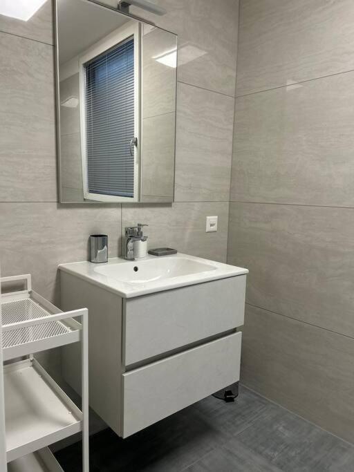 Labpark Relax Apartment Melano Kültér fotó
